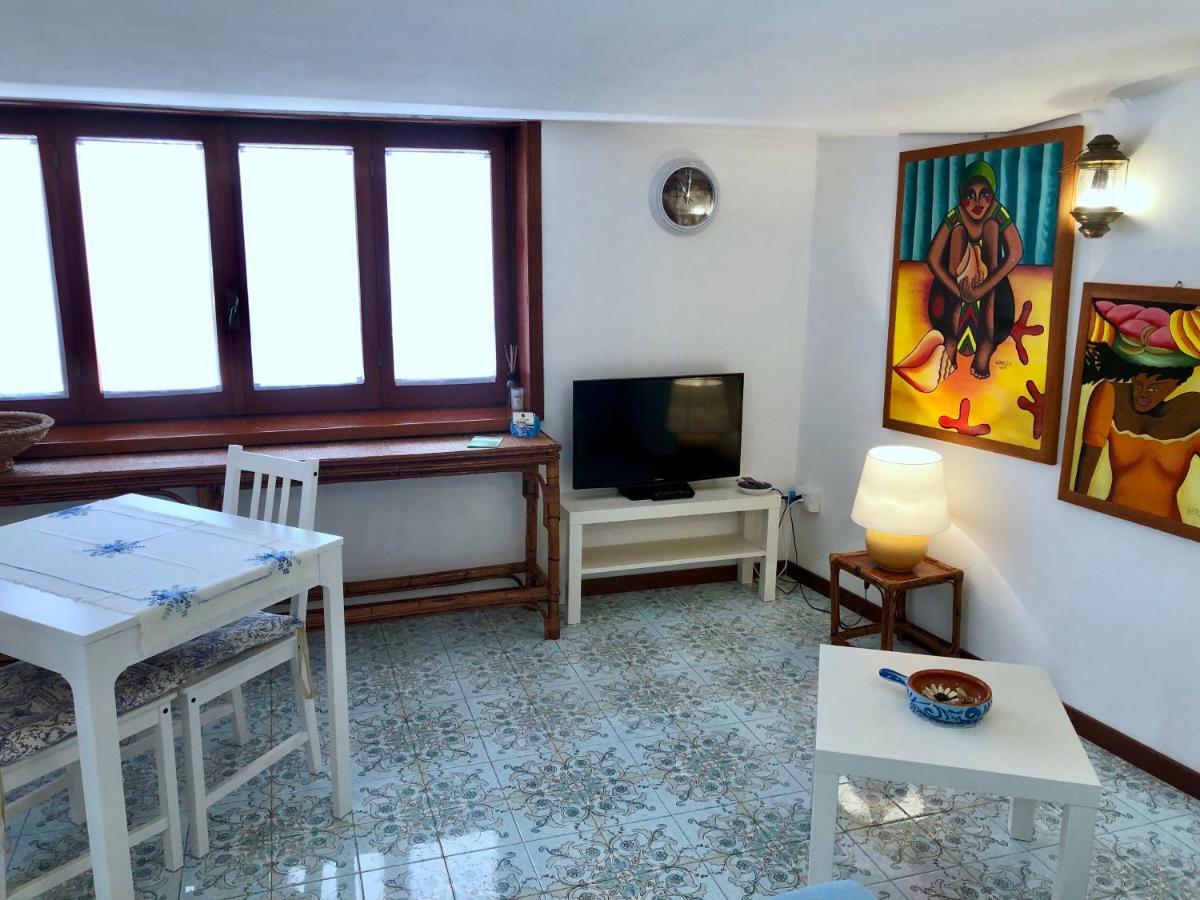 Le Due Pigne (Adults Only) Villa ตารันโต ภายนอก รูปภาพ