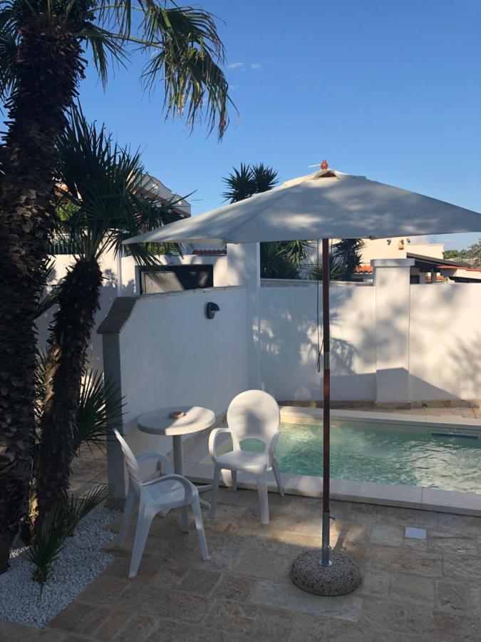 Le Due Pigne (Adults Only) Villa ตารันโต ภายนอก รูปภาพ